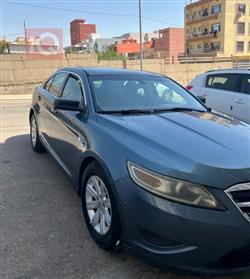 Ford Taurus